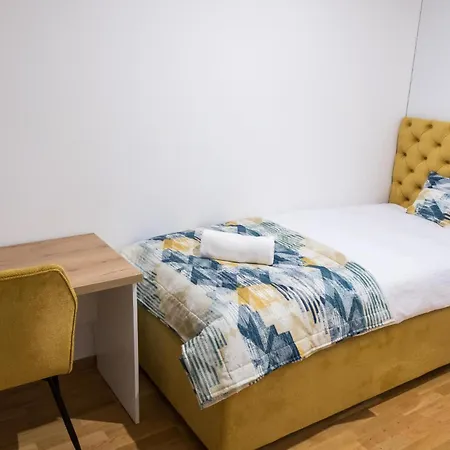 Ada Nostra Apartment *