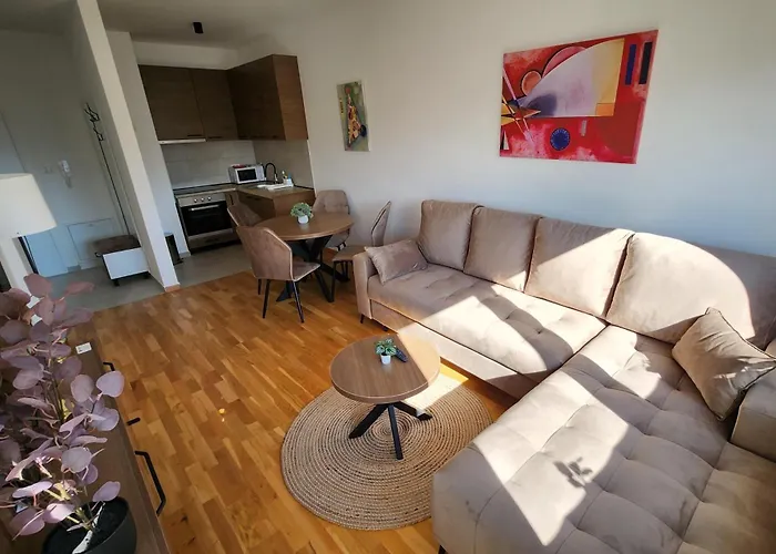 Ada Nostra Apartman *